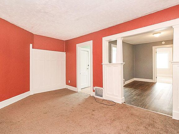 4th image of 712 Roselle Ave #1DN