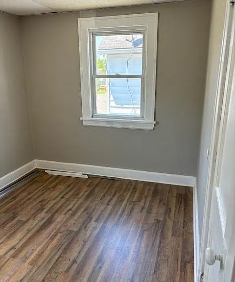 10613 Nelson Ave — Photo 7