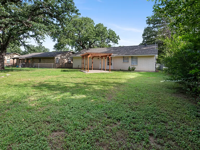 3418 Woodthrush Ln — Photo 13