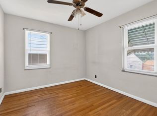 9826 Ravensbrook Dr, Saint Louis, MO 63123