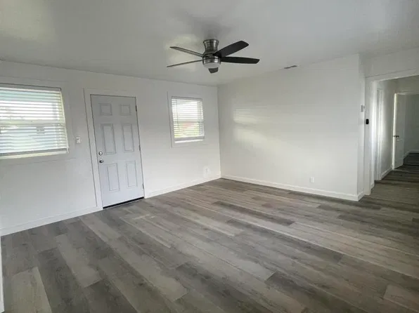 537 Brooks St, Oceanside, CA 92054