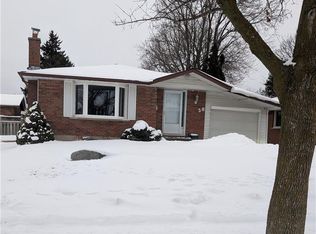 58 Selkirk Dr, Kitchener, ON N2E 1N2