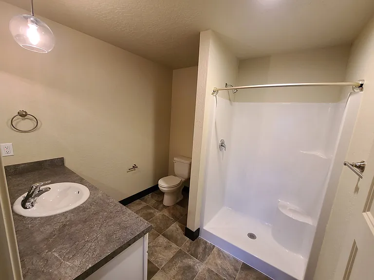 1227 Edwards Ln — Photo 15