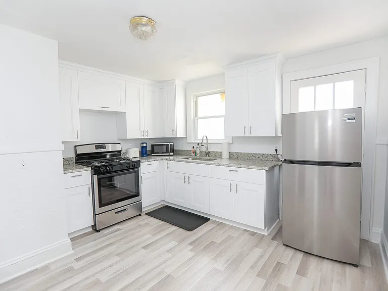 1210 W Ocean View Ave #3 — Photo 7
