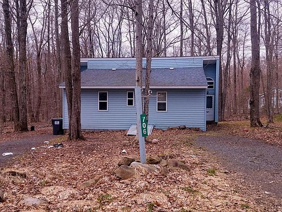 2nd image of 106 Aster Pl