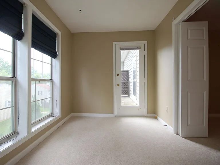 10118 Oakton Terrace Rd #10118 — Photo 8