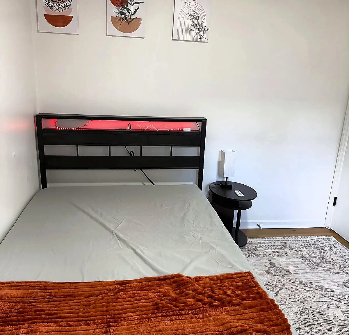 3 bed, 1.0 bath, 1250 sqft, $754 — Photo 2