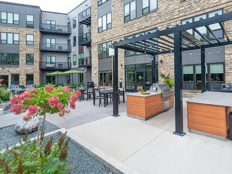 Northlake Lofts — Photo 37