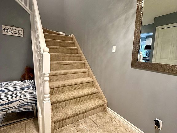 4th image of 1610 Benjamin Dr