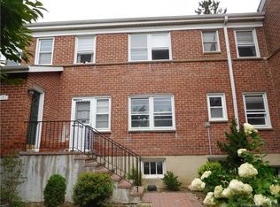 55 Hope St APT 19B, Stamford, CT 06906