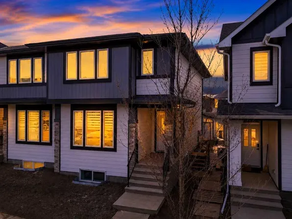 109 E Veranda Blvd SW, Calgary, AB T2Y 0X2