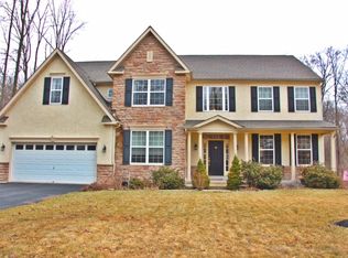 26 Walters Ln, Royersford, PA 19468