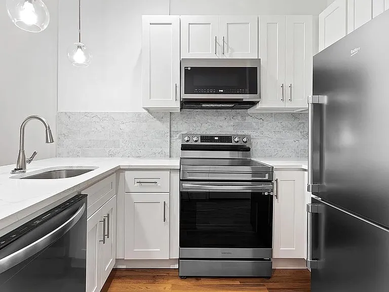 415 Bergen St #1 — Photo 4