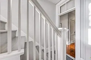 536 Hawthorne Ln — Photo 86