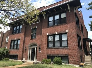 6601 Clayton Rd APT 2W, Clayton, MO 63117