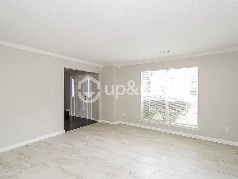 1122 W Shore Dr — Photo 7