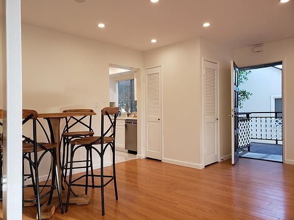 3rd image of 404 N Jackson St #1