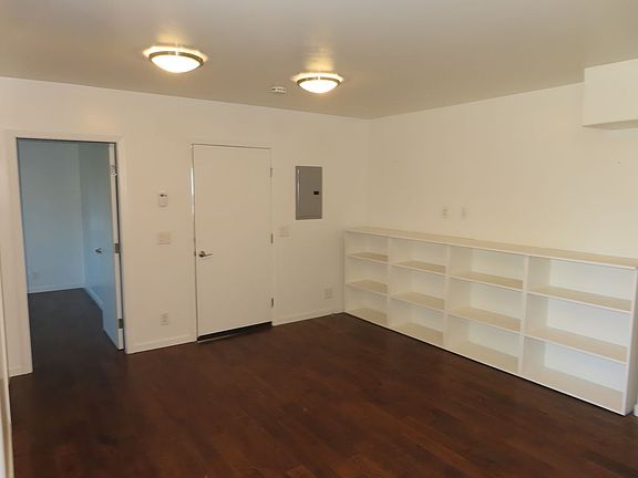3rd image of 457 Clay St #B