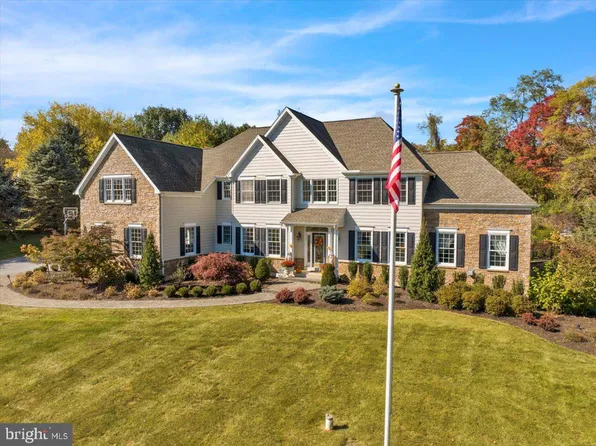 110 Aspen Dr, Downingtown, PA 19335
