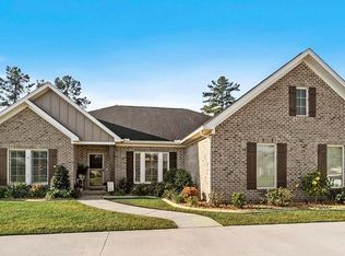 107 Allendale Ct, Dothan, AL 36305