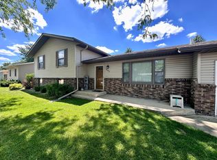 1002 Woodfern Dr, Marshall, MN 56258