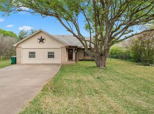 712 W 3rd St, Eddy, TX 76524