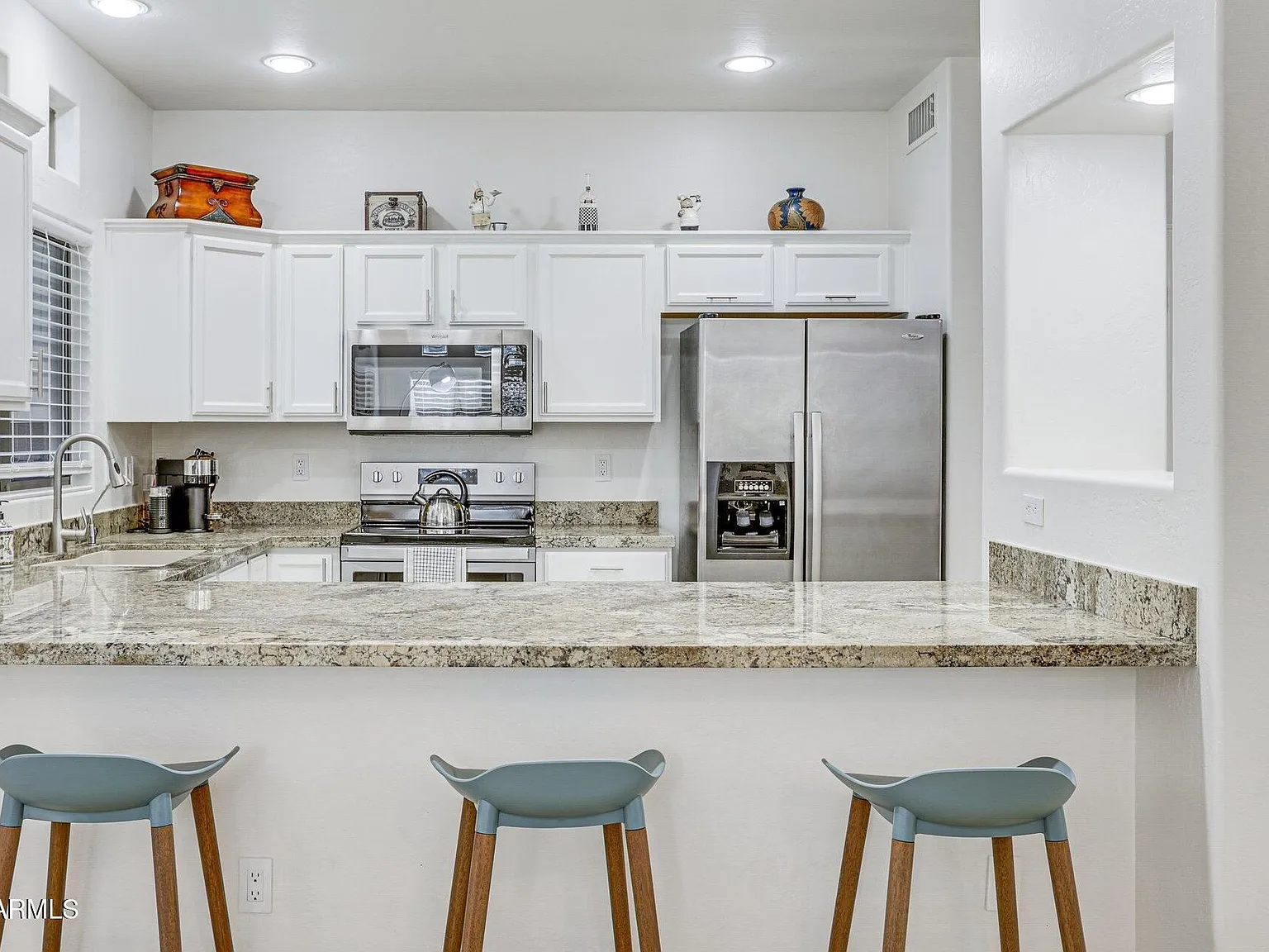 2 bed, 2.0 bath, 1240 sqft, $2,450 — Photo 4