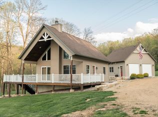 5829 S Pleasant Hill Rd, Elizabeth, IL 61028