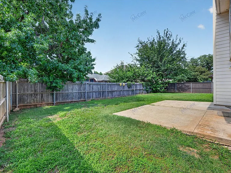 333 Stately Oak Ln — Photo 27