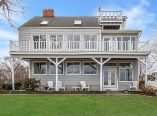 180 Soundview Dr, Rocky Point, NY 11778