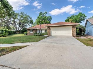 704 Barberry Pl, Brandon, FL 33510