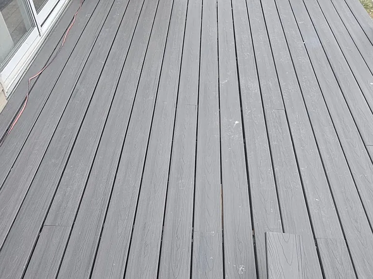 New deck, 320sq ft of space