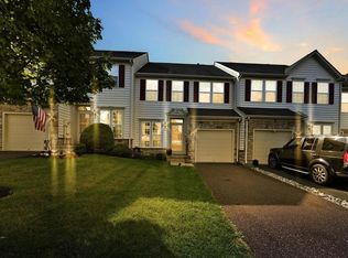 246 S Savanna Dr, Pottstown, PA 19465