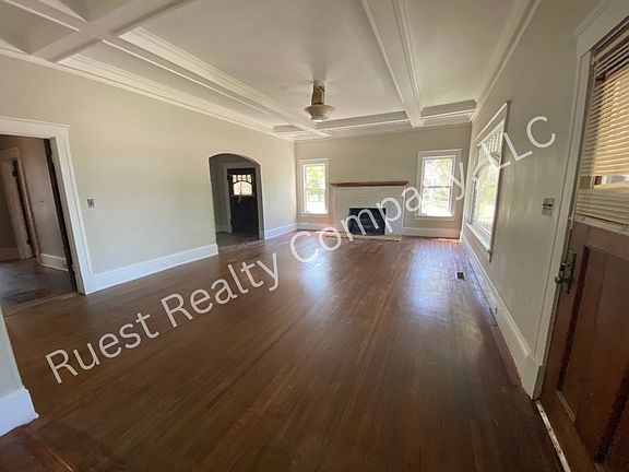 3rd image of 225 S Randolph St