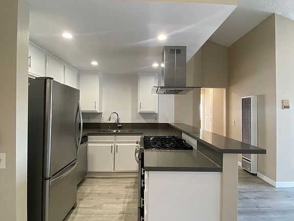 5th image of 1429 E Florida St #307