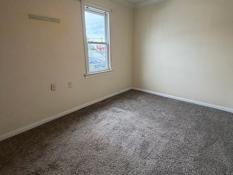 1025 S 17th St — Photo 10