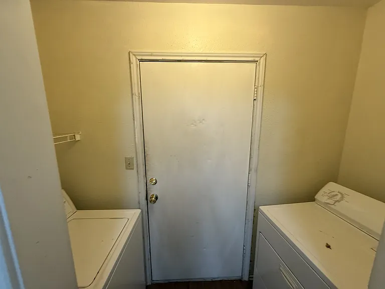 1000-1002 Sagewood Trl — Photo 8