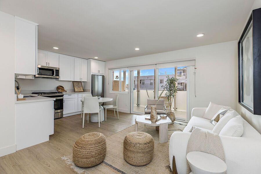 1st image of 150 10th St APT 5