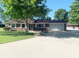 1890 Country Lane Dr, Greenfield, IN 46140
