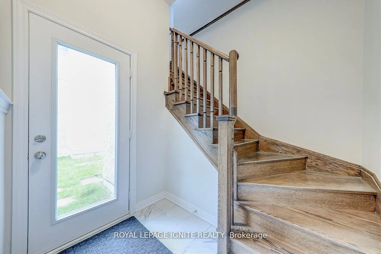 2 bed, $1,600 — Photo 2