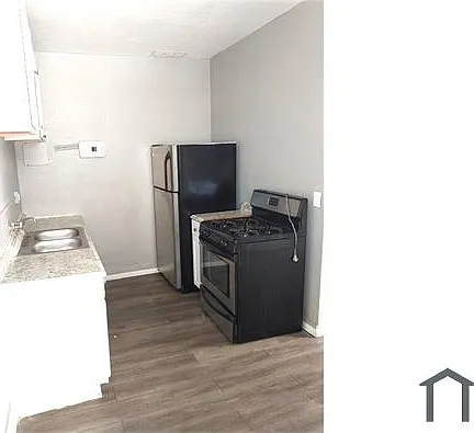 2 bed, 900 sqft, $2,887 — Photo 3