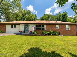 101 Hopi Dr, Maryville, TN 37804