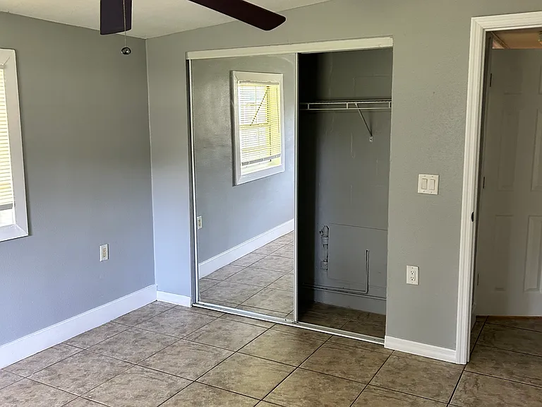 2310 Wood St — Photo 7