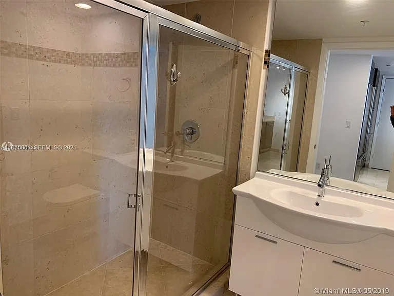 475 Brickell Ave #1813 — Photo 8