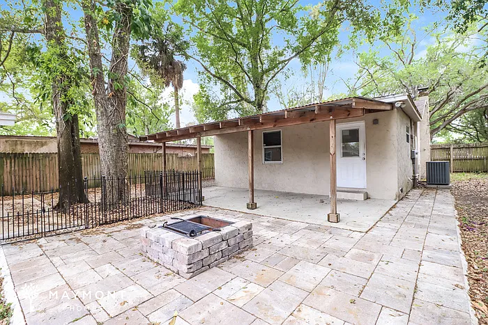 1705 E Lambright St N — Photo 14