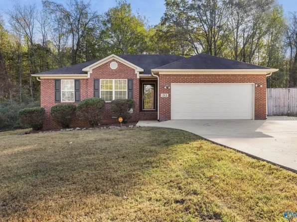212 Maltese Ct, Huntsville, AL 35811