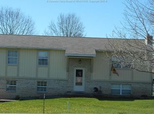 7496 Sandhill Rd, Point Pleasant, WV 25550
