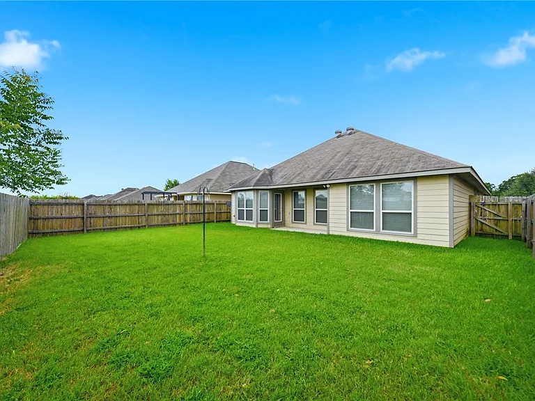 5247 Sagewood Dr — Photo 31