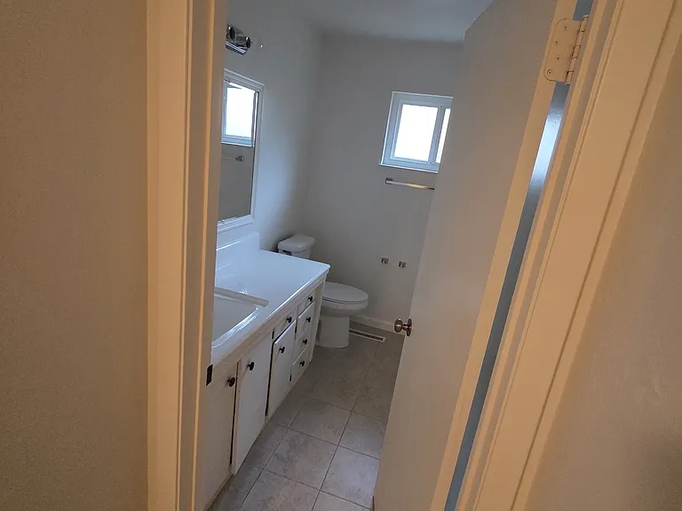 7855 Greenridge Way — Photo 18