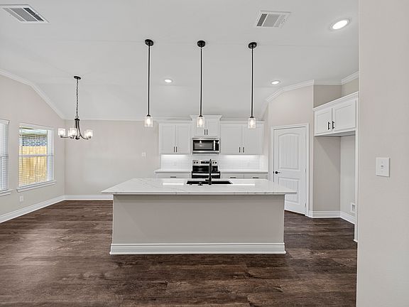 2nd image of 8205 Scott Ln